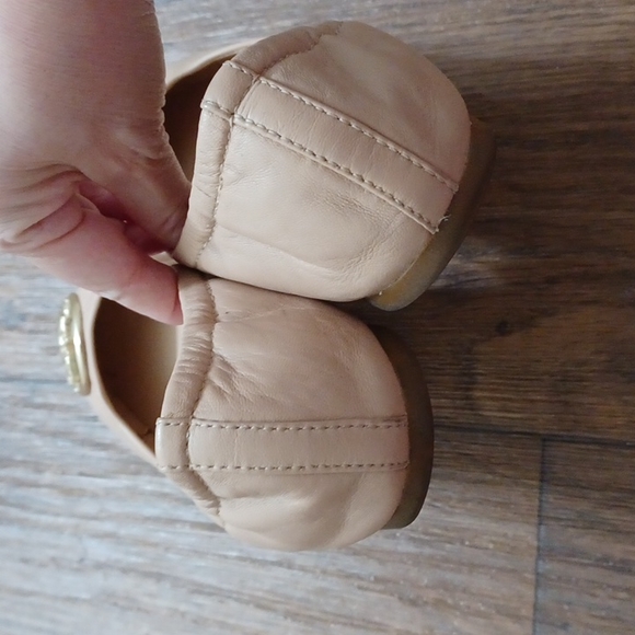 Coach ballet flats with gold Coach hardware/ size 6.5 - Picture 3 of 6